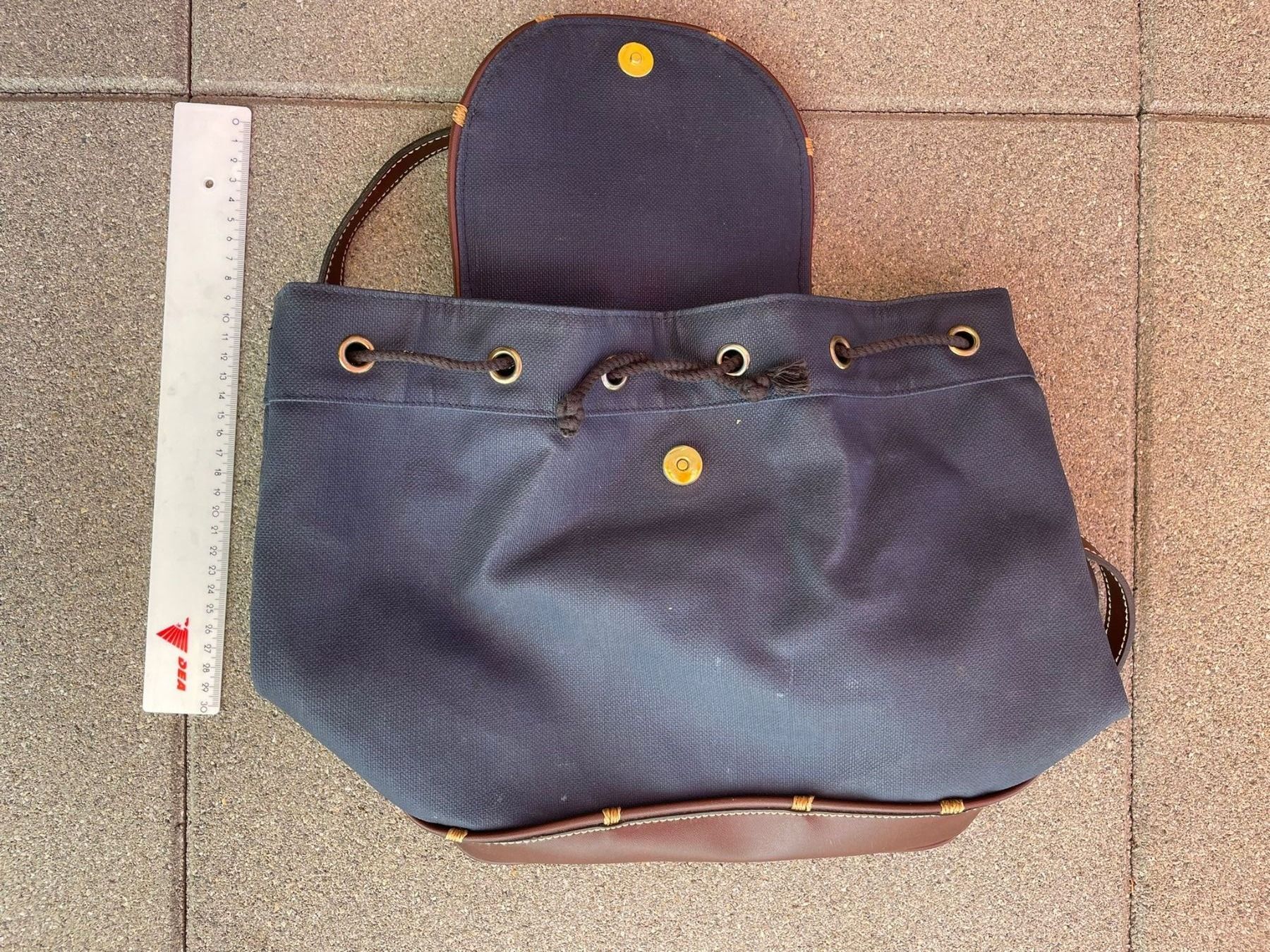 Zaini: Damen Freizeit-Rucksack / Kunststoff – Usato da Biberist venduto da longimanus3 3