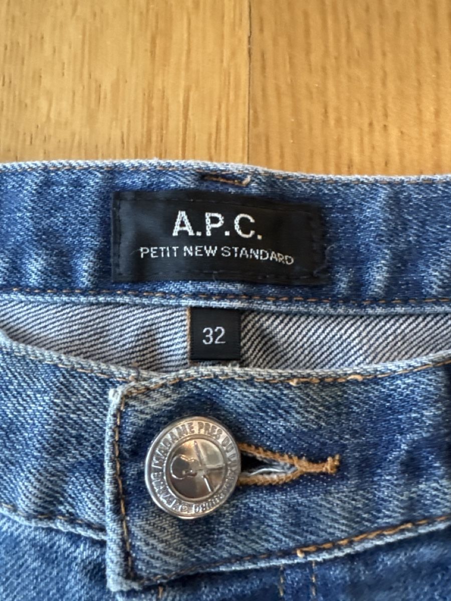 Apc Jeans: A.P.C Jeans - Grösse 32 - Hellblau - Neuwertig! – Nuovo (secondo la descrizione) da Zürich venduto da L_12 1
