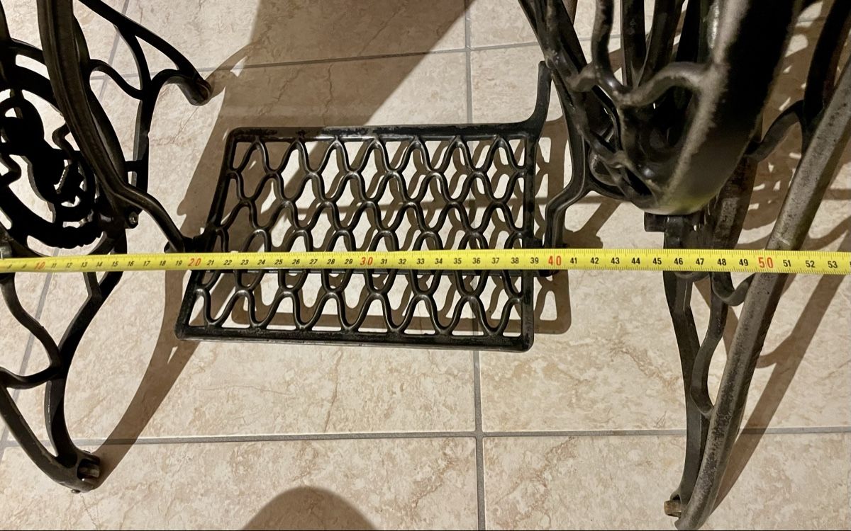 Tavoli: Superbe table à couture Singer – Usato da Collombey venduto da iah_s5f5 8