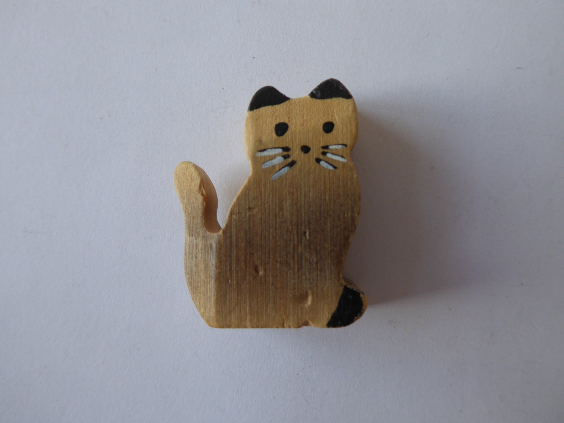 Trauffer Giocattoli: 1 Katze, 4,5cm hoch, aus Holz, Trauffer – Usato da Turbenthal venduto da Nautop