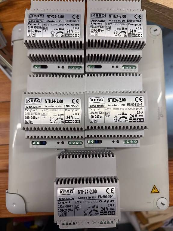 Componenti elettronici: Trafo 230Vac 24Vdc – Usato da Mülchi venduto da MJackie84 1