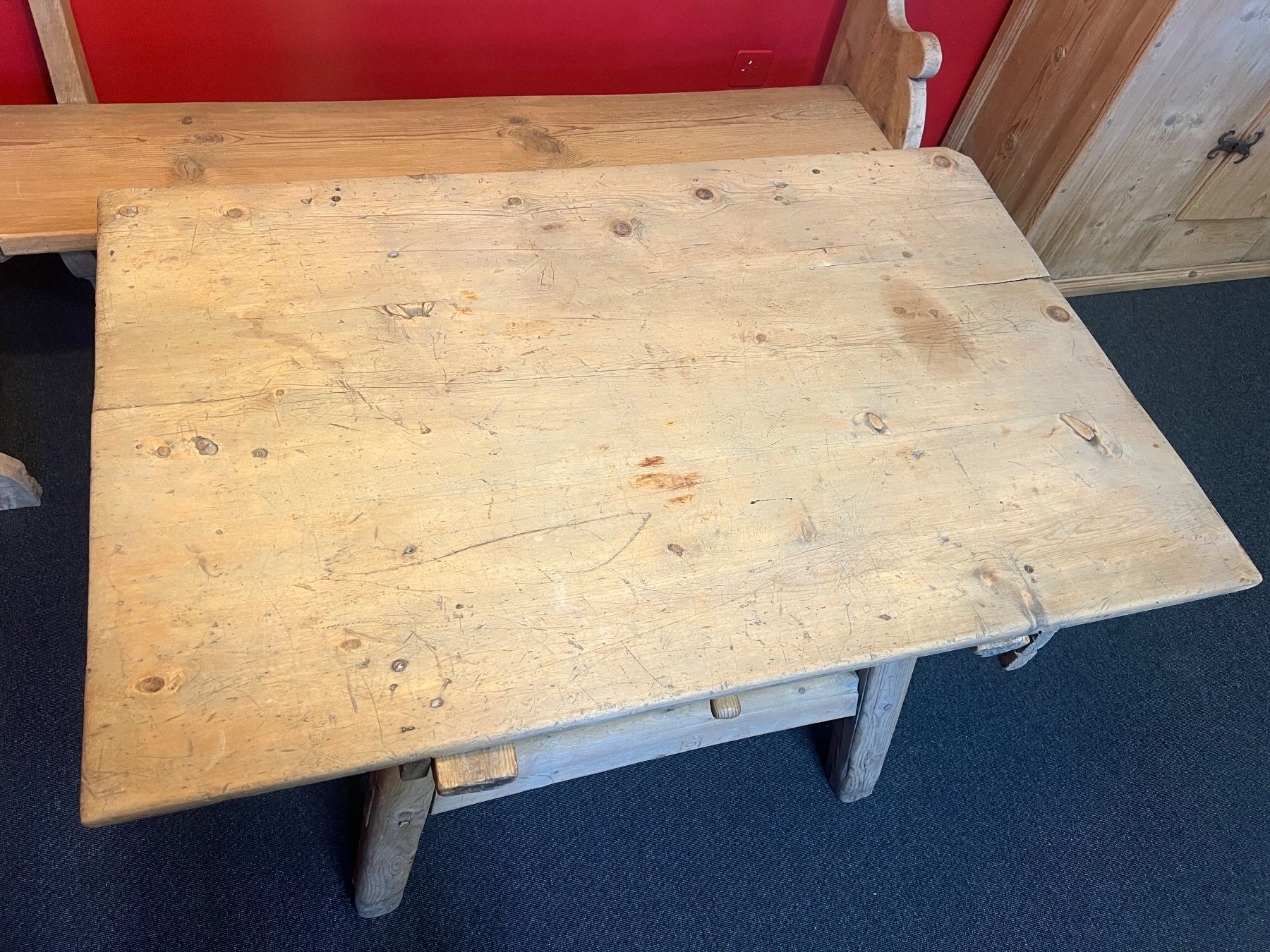 Tavoli: Schragentisch Graubünden – Usato da Gossau SG venduto da Keller-Antiques 1