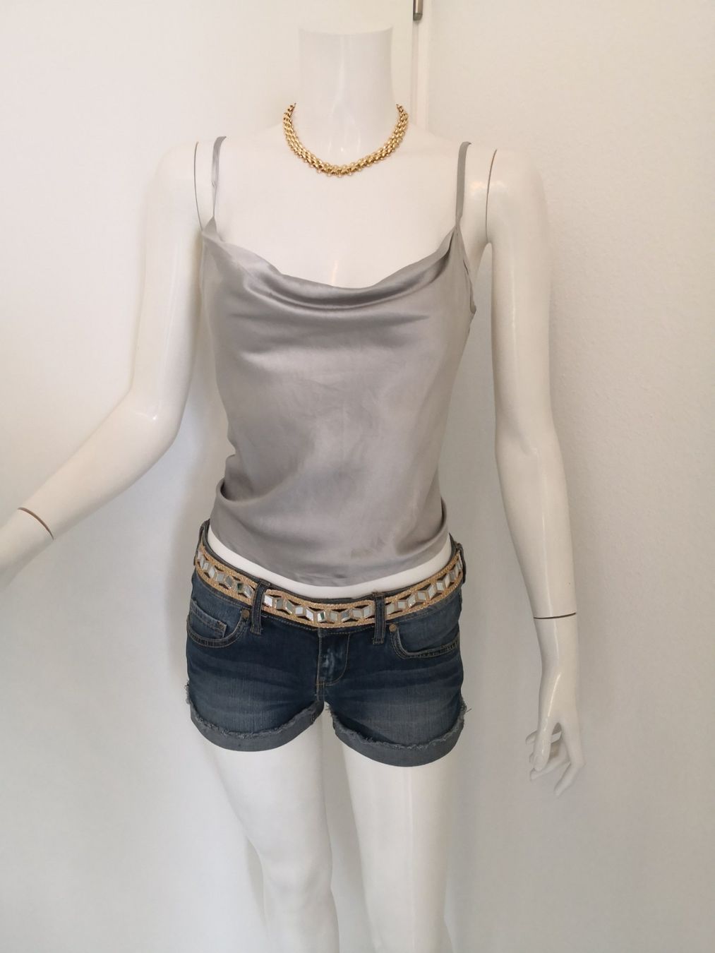 Mango Top: 🤩MANGO TOP SATIN SILBER – Usato da Olten venduto da Naja-Twins-Twins 4