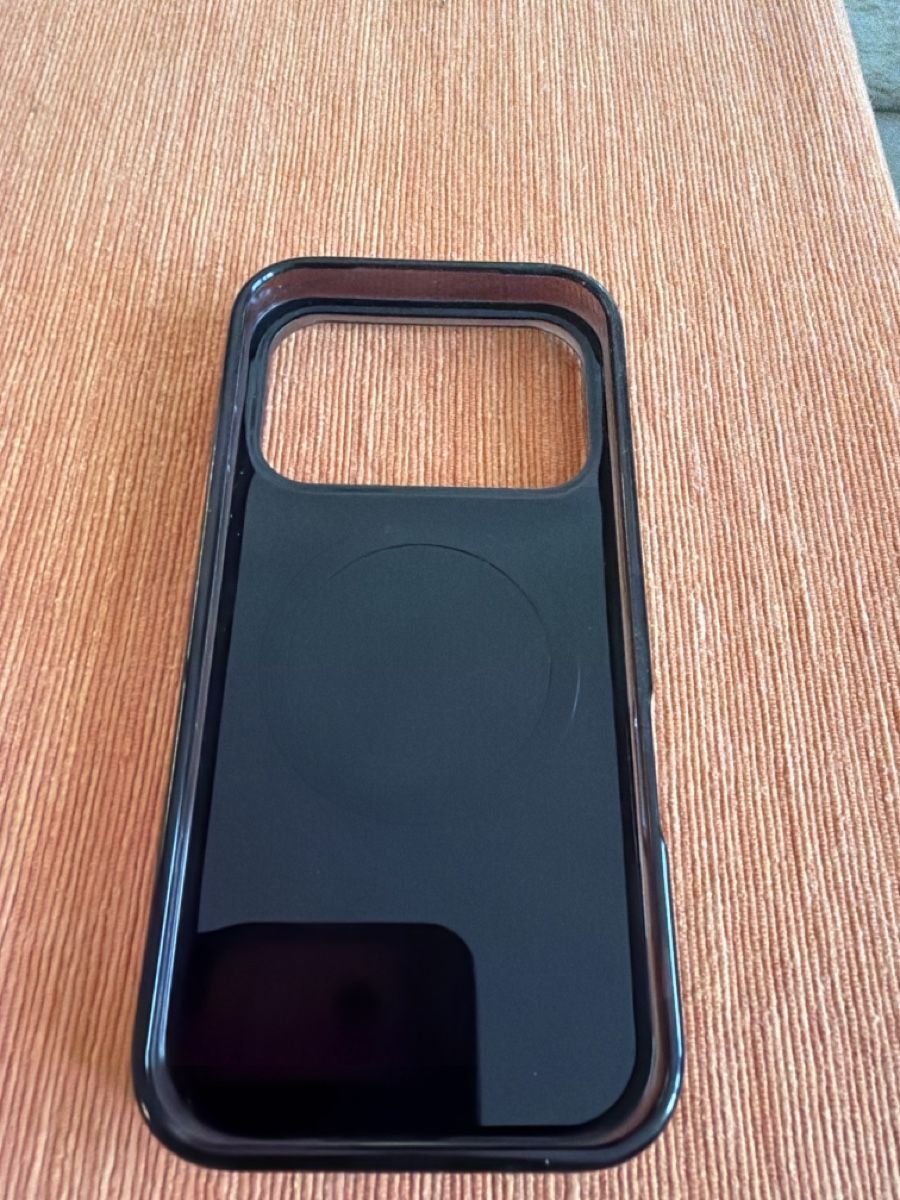 Cover & Protezioni schermo: AMG Hülle für iPhone 17 Pro – Usato da Bellikon venduto da KTM-Downhill 1