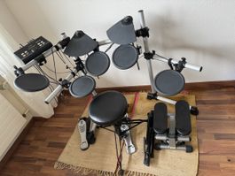 Gut erhaltenes E-Drumset zu verkaufen - Sofort spielbereit!