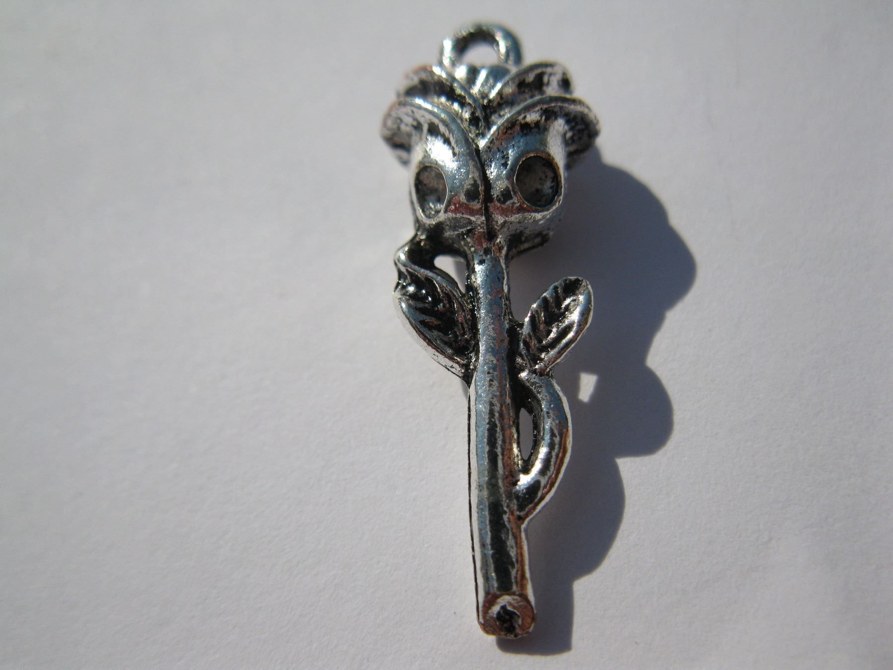 Perle (finte): 6 Anhänger metall, Rose 3D – Nuovo e nell'imballaggio originale da St. Margarethen TG venduto da LuanaKa