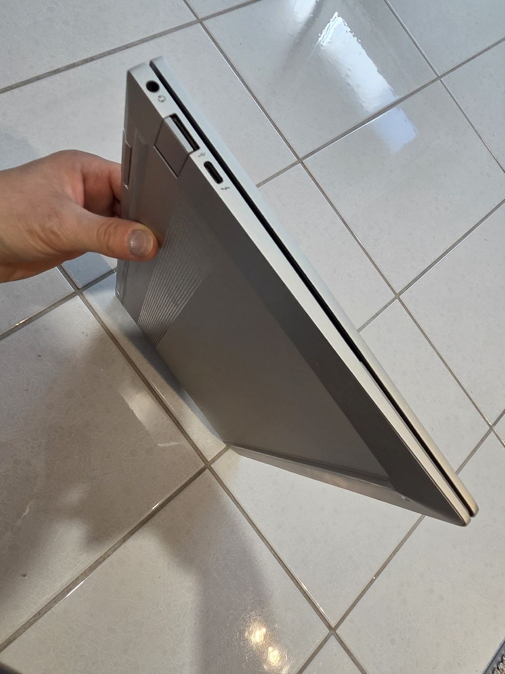 Notebook: Laptop – Difettoso da Oeschgen venduto da lendita1990 4