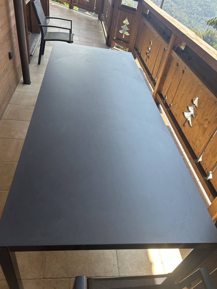 Pfister Tischset: Table et chaises d'extérieur ensemble bon état – Gebraucht aus Lonay von gpe_v5m8