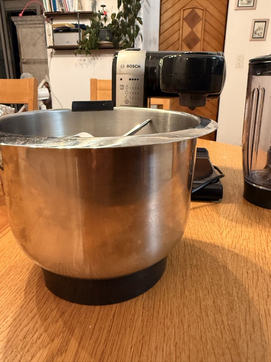 Bosch Appareils de cuisine: Robot multifonction BOSCH Mum4, microtronic, avec bol, bon é – D'occasion à Granges VS par Anila.r 3