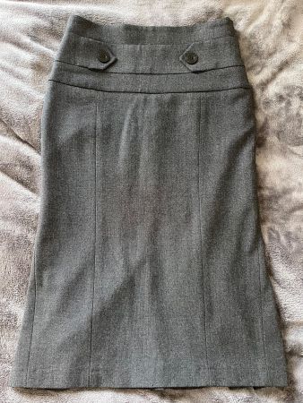 Sale ❤️ New skirt ( style Chanel) size S
