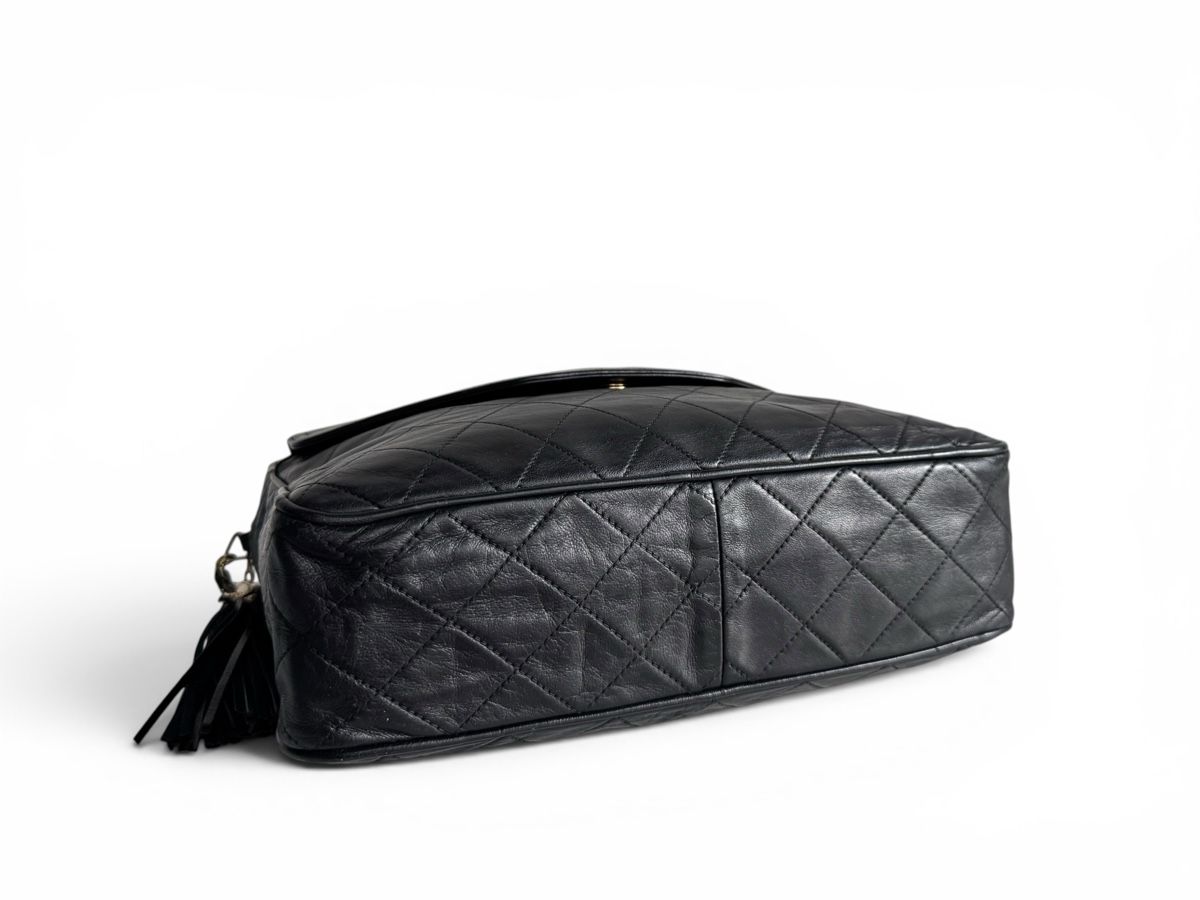 Chanel Borse da donna: CHANEL Lambskin Quilted Tassel Camera Case Tasche – Usato da Kriens venduto da hannaandkiko 5