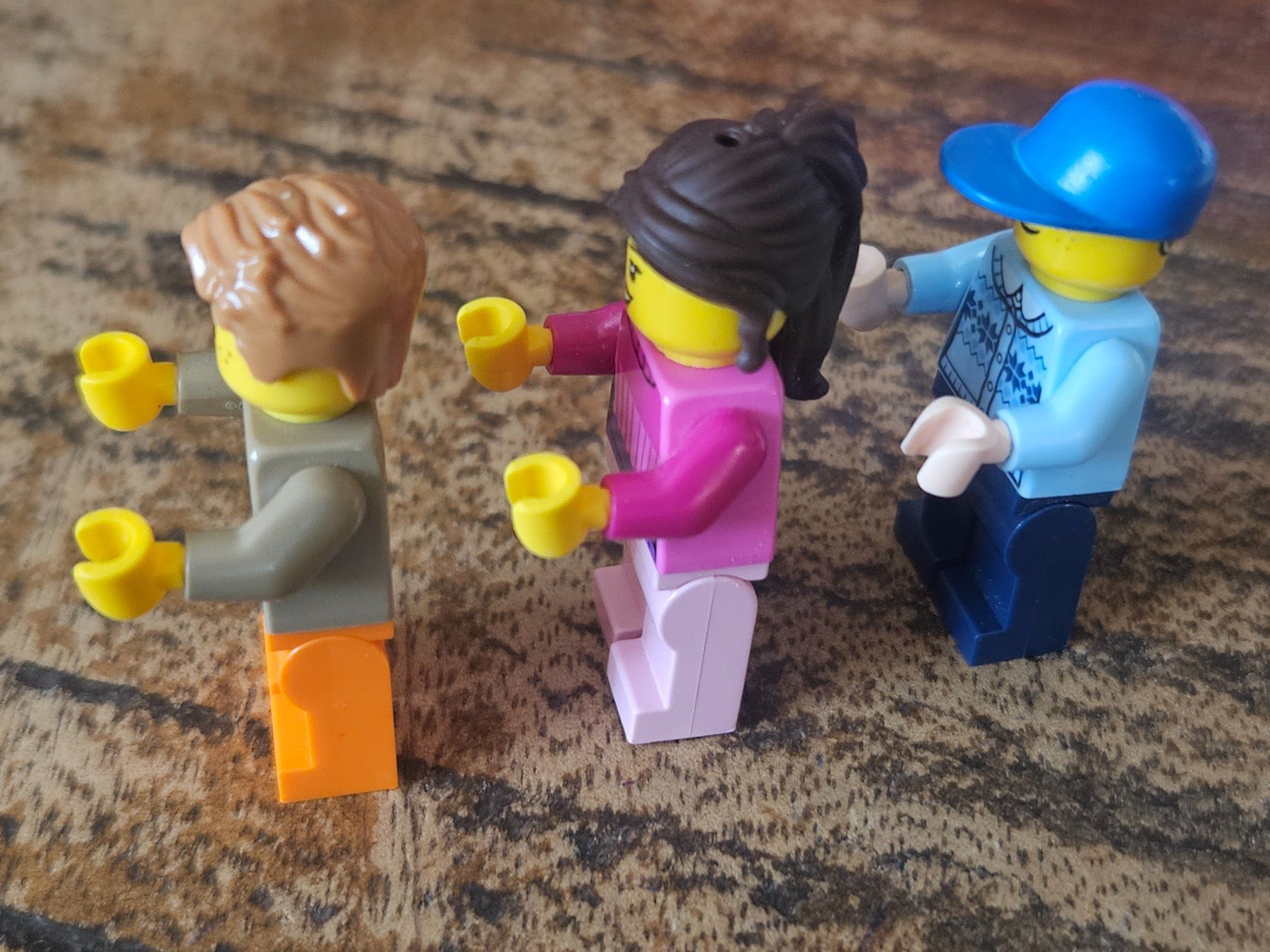 Lego Kit di costruzioni: lego lot de 3 figurines – Usato da Confignon venduto da Ecrofigs 2