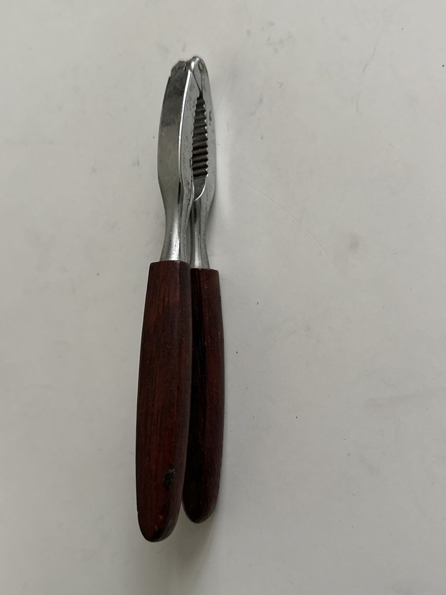 Elettrodomestici da cucina: Nussknacker mit Teakholz. Japan – Usato da Zürich venduto da Chaeffeler 3