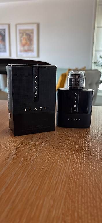 Profumi & Eau de Toilette: Profumo prada luna rossa black – Usato da Pregassona venduto da Nicolas-Lusenti