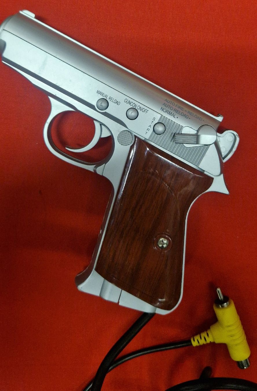 Giocattoli: Pistolet Scorpion GunCon pour console – Usato da Villars-sur-Glâne venduto da MrLobTec 2