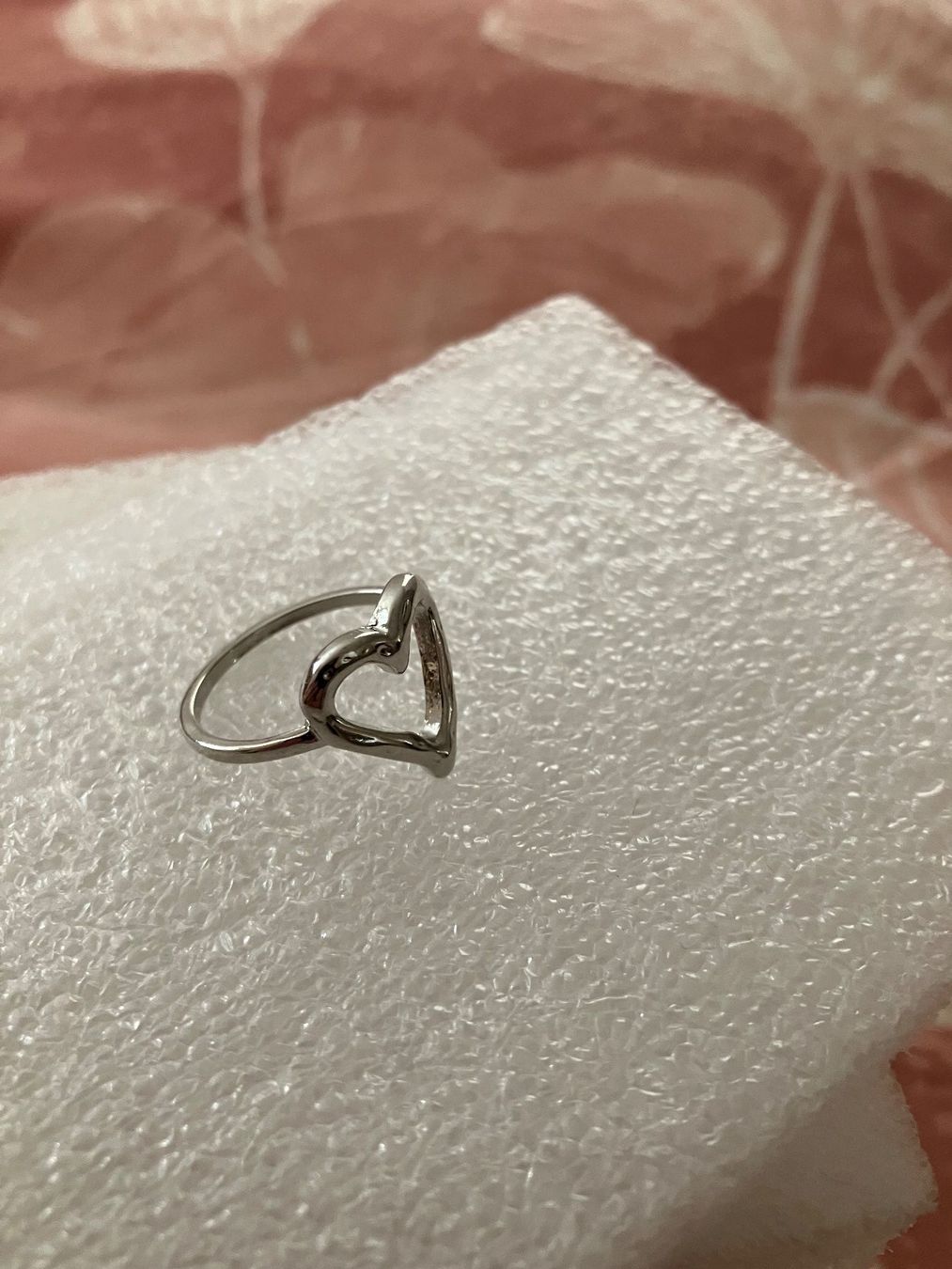 Anelli: Hübscher silberfarbener Ring mit Herz, neu – Nuovo (secondo la descrizione) da Affoltern am Albis venduto da Dlotti 3