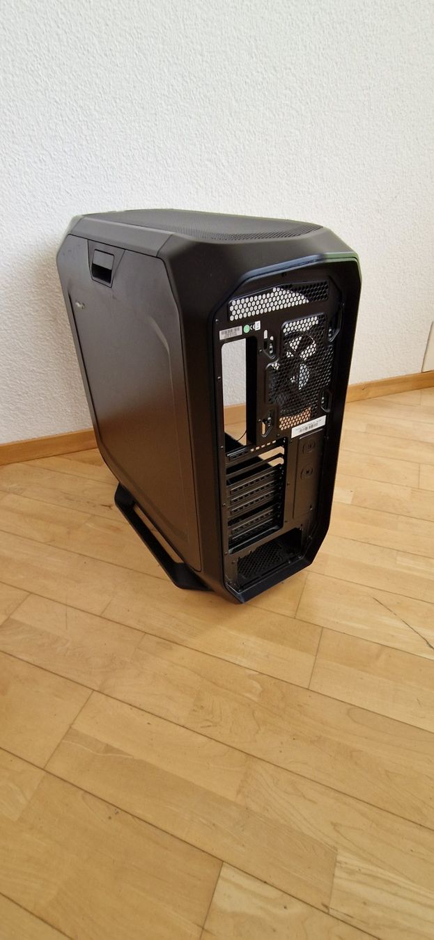 Custodie: PC Tower Case mit viel Platz – Usato da Berneck venduto da bra_66zr 2