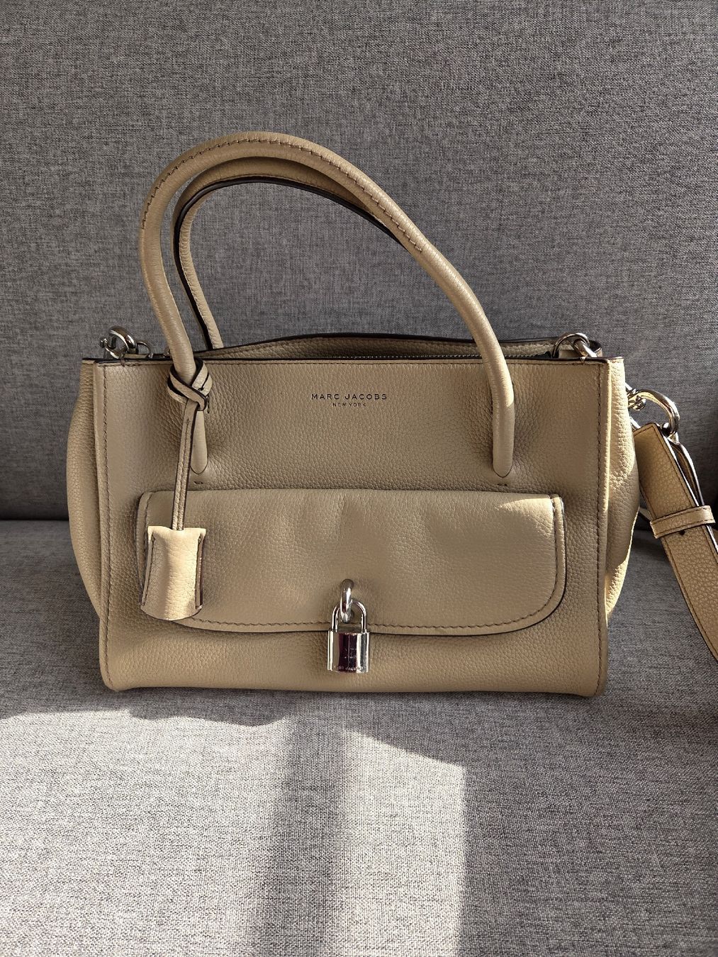 Marc Jacobs Borse da donna: Marc Jacobs Beige Leather Lock That Tote – Usato da Zürich venduto da clo_2hjf 5