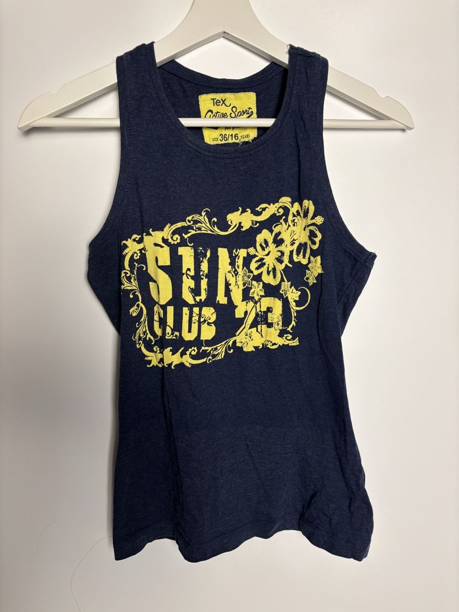 Top: vintage 2000s summer tank top – Usato da Leissigen venduto da lamooniade 1