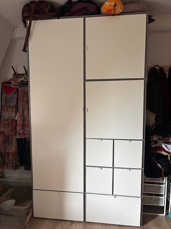 Schränke: Armoire pratique  – Gebraucht aus Romont FR von Naxou