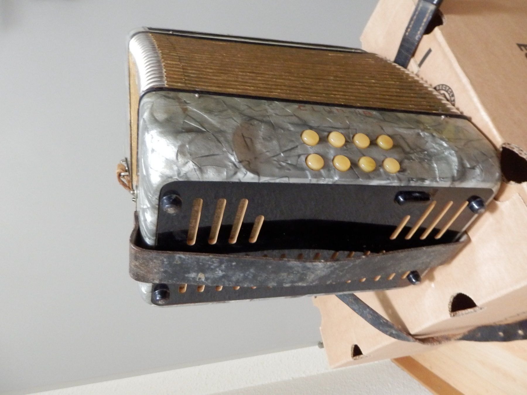 Hohner Strumenti musicali: HOHNER AKKORDEON - "CLUB 11B" – Usato da Emmenbrücke venduto da Schubi1 2
