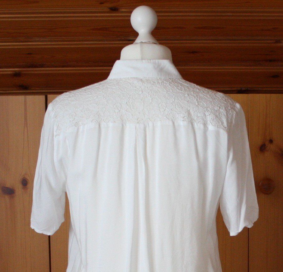 Camicette: Bluse Kurzarm CH. VÖGELE weiss Gr. L – Usato da Flüelen venduto da Diversicum-Curvy 5