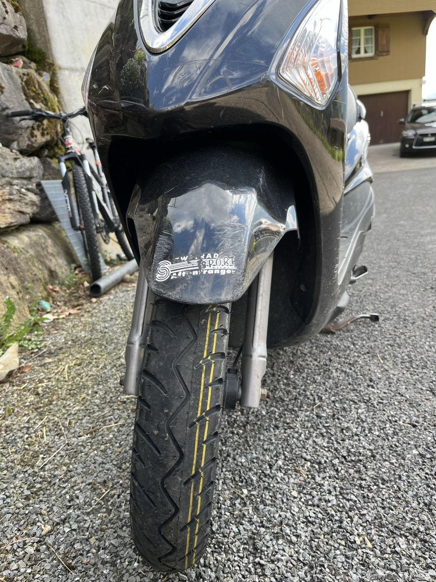 Strada: Yamaha Delight – Difettoso da Sisikon venduto da geler 3