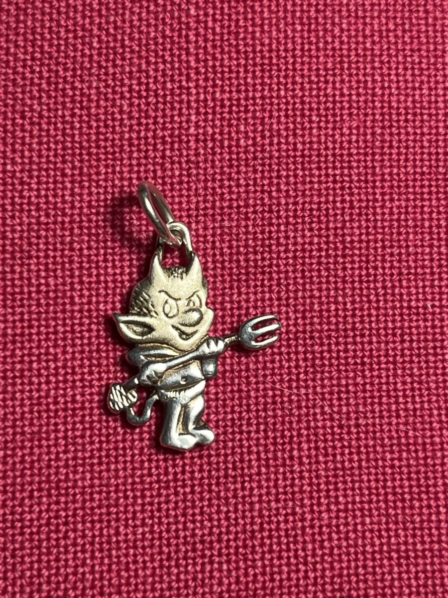 Pendentifs: Silbriger Anhänger "Teufelchen" – D'occasion à Neuenhof par Ivita
