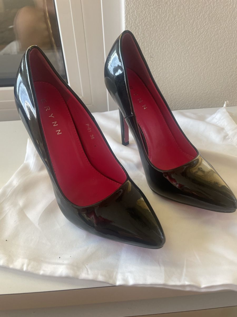 Scarpe da donna: RYNN Pumps High Heels Gr. 36 Lackschuhe schwarz – Nuovo (secondo la descrizione) da Winterthur venduto da Lili3435 3