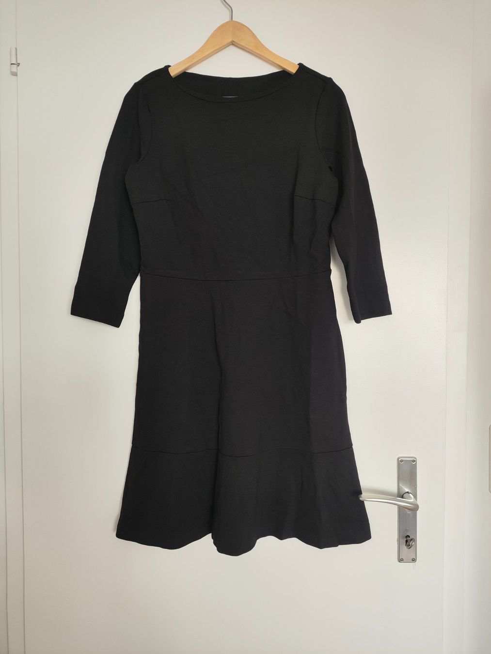 Esprit Vestiti: Neu Kleid von Esprit 36 schwarz NP 89.- – Nuovo (secondo la descrizione) da Neuhausen venduto da JessIst 1