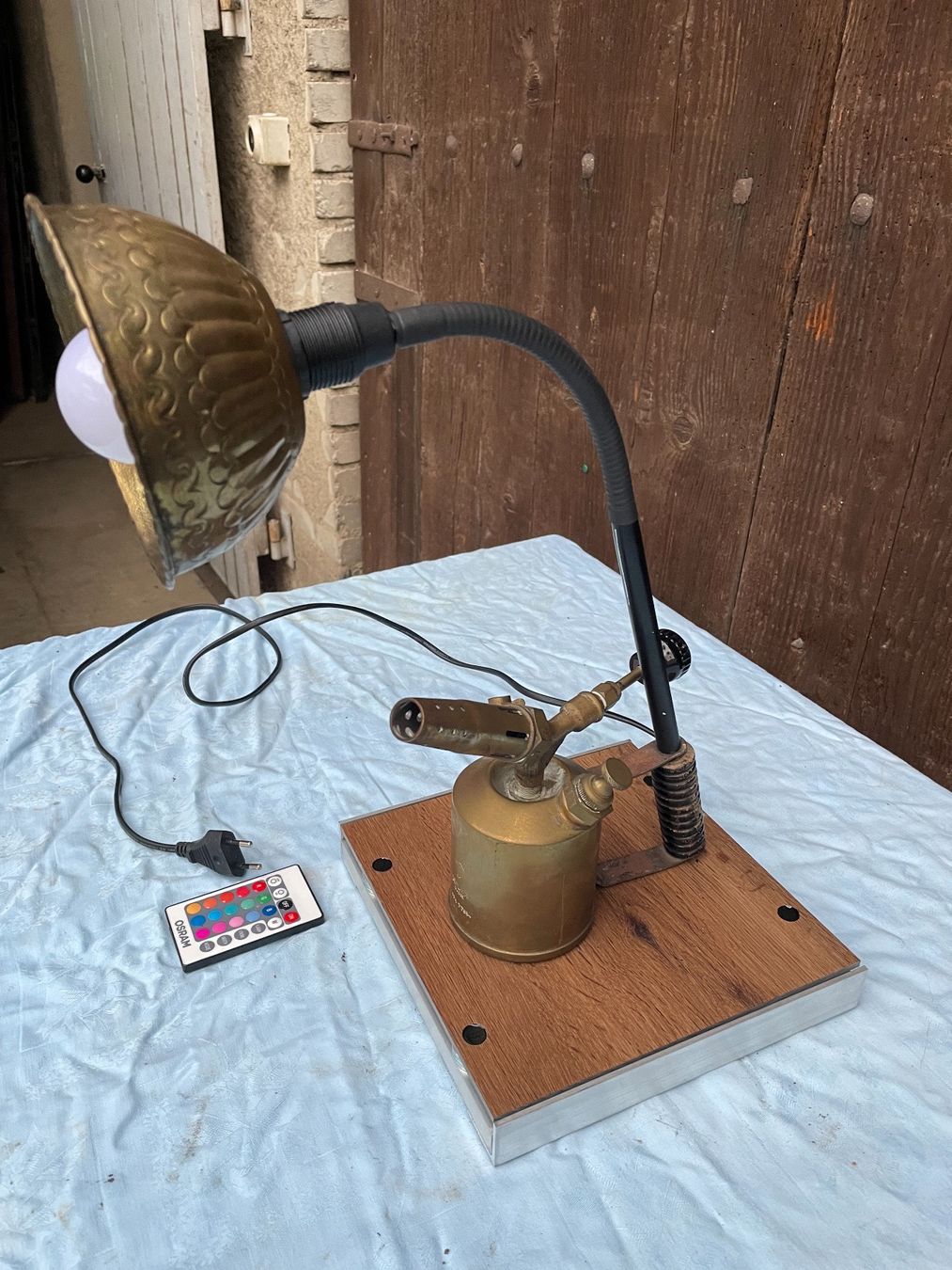 Lampade: Tischlampe aus Bunsenbrenner – Usato da Villmergen venduto da Bezdupe 2