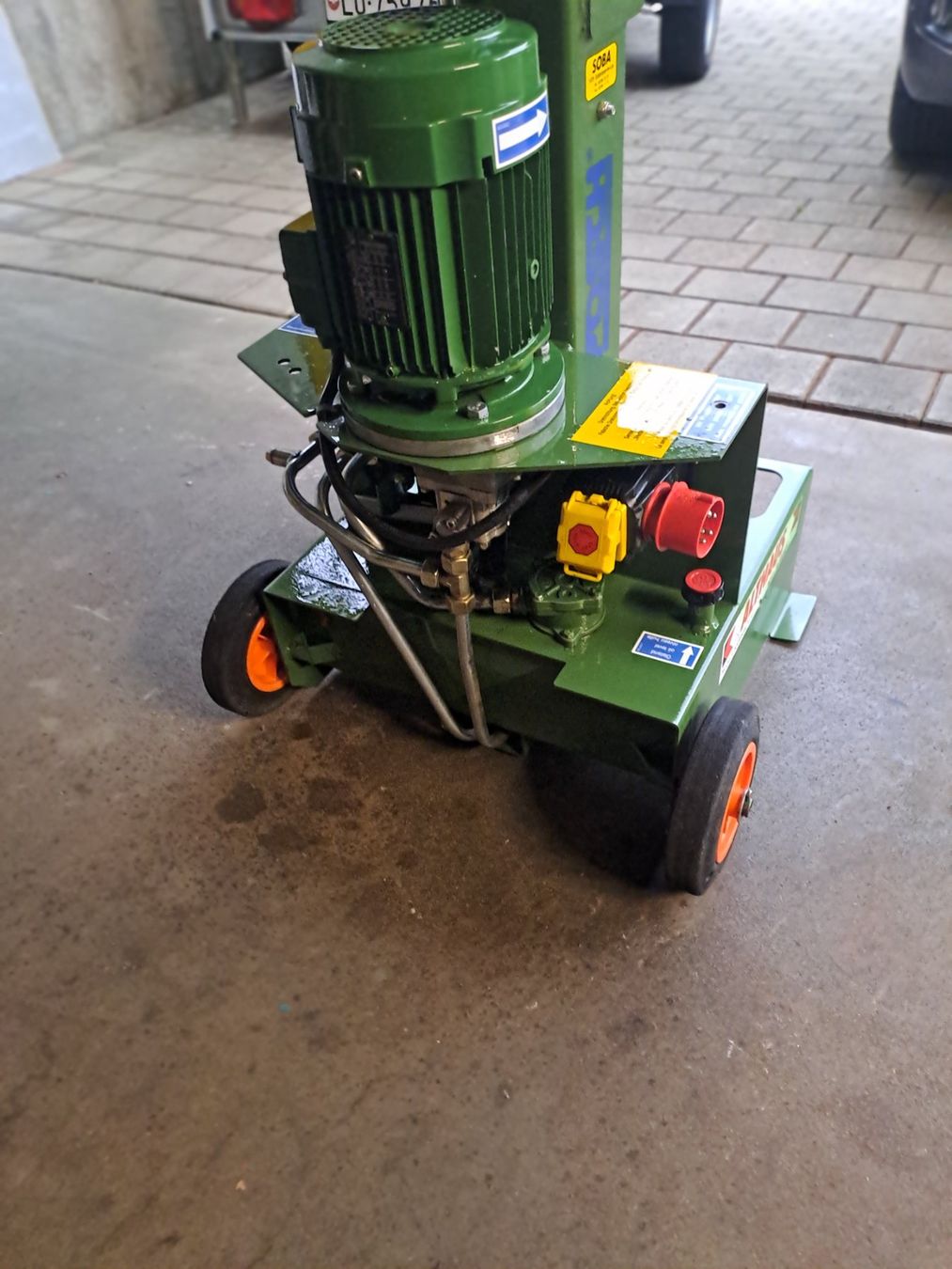 Posch Toutes les machines: Holzspaltmaschine Posch – D'occasion à Grossdietwil par Appaloosa 4