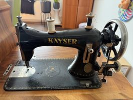 Antike Kayser Nähmaschine mit Tisch, Top Zustand!