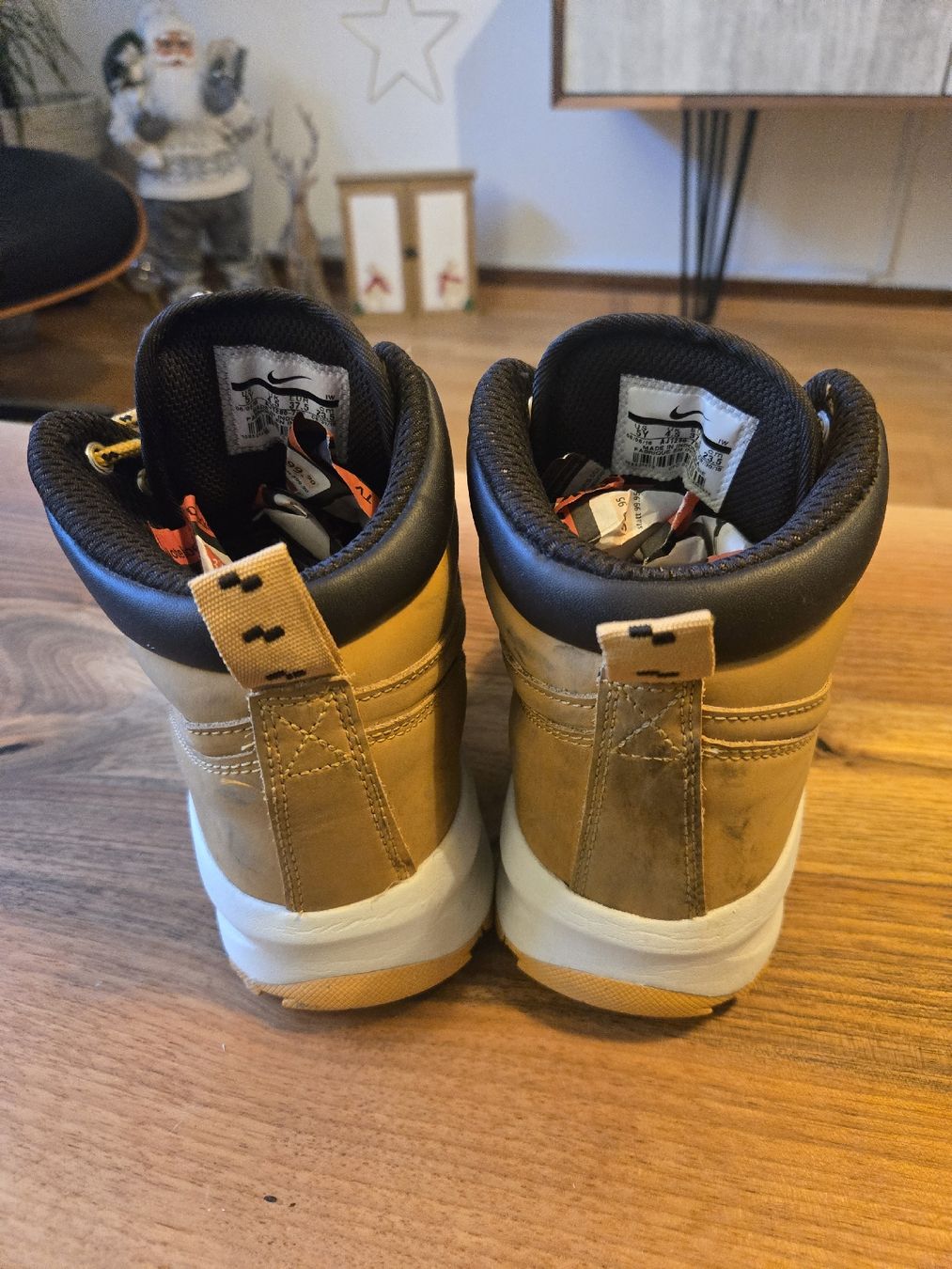 Nike Scarpe per ragazzi: Nike Manoa Grösse 37.5 – Usato da Zürich venduto da Deesay 2
