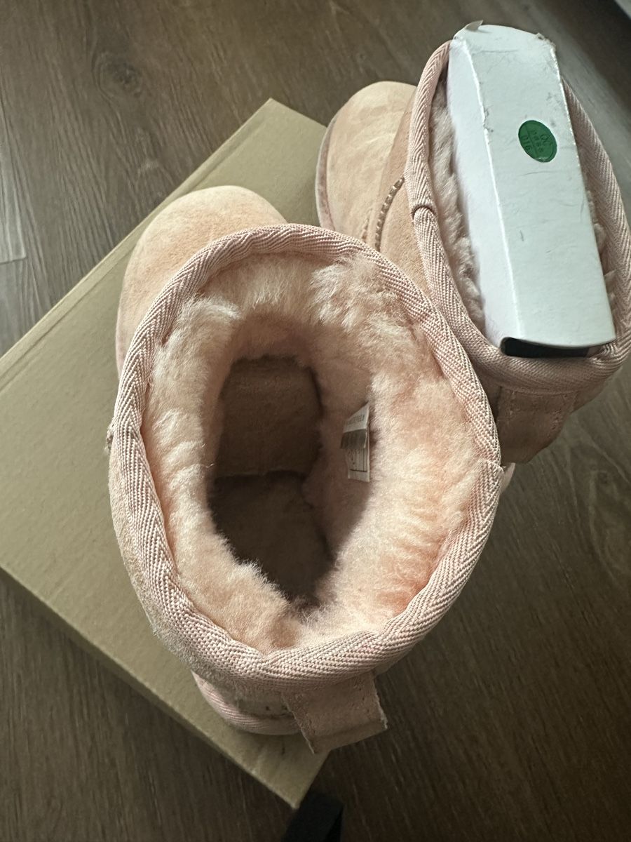 Ugg Scarpe da donna: UGG Classic Mini II Damen-Stiefelchen – Nuovo (secondo la descrizione) da Kölliken venduto da mar_8jjj 3