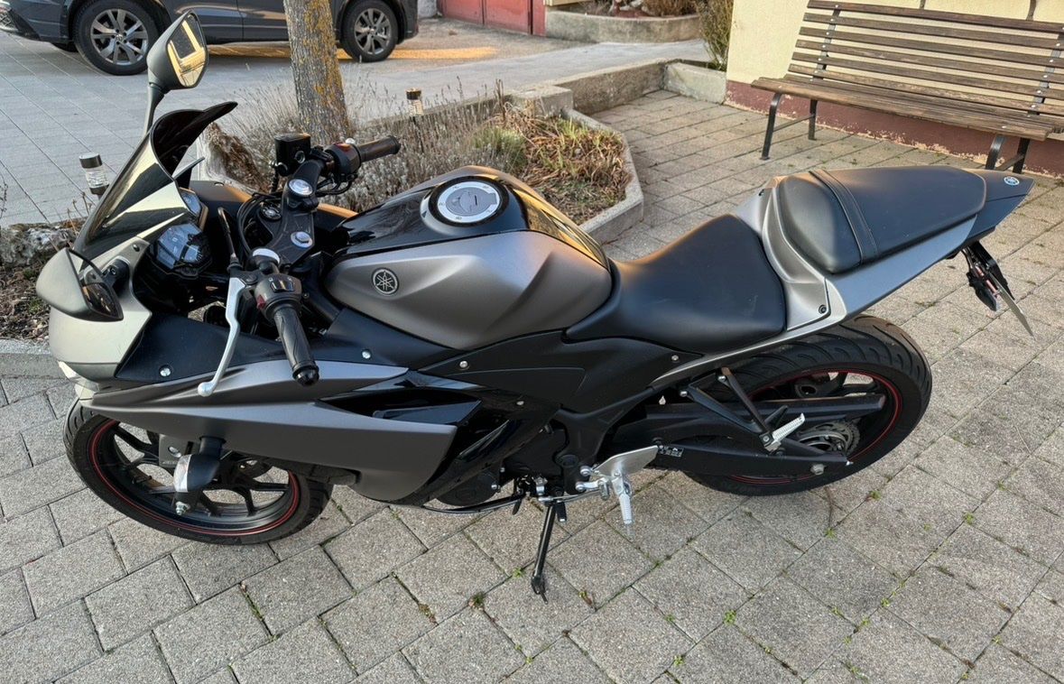 Yamaha Strada: Yamaha YZF R3A – Usato da Vinelz venduto da gui_w8nh 1