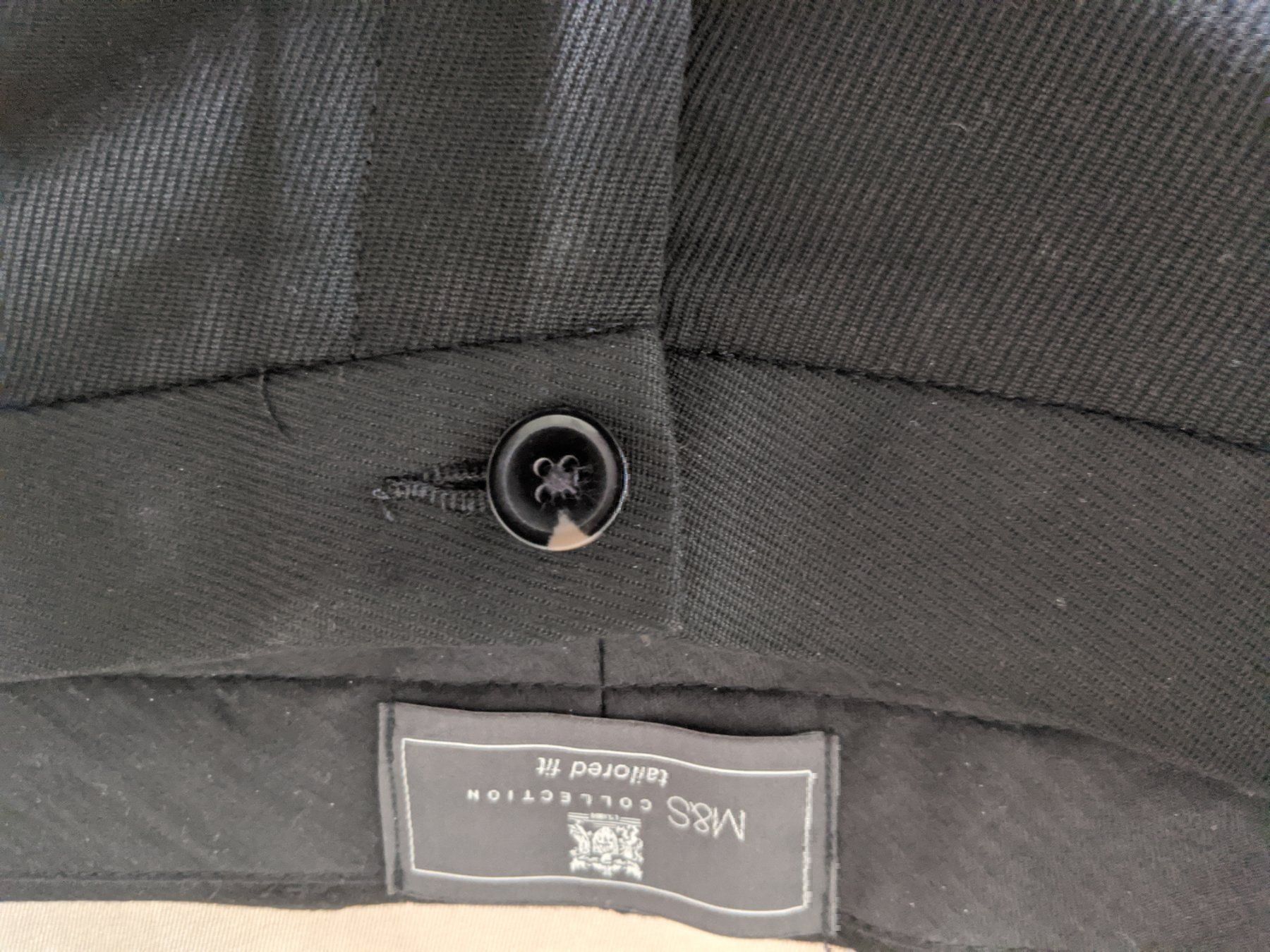 Pantaloni: HERRENHOSE  GR 38/33 – Usato da Langnau am Albis venduto da Judithsebi 3