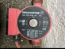 Grundfos Pumpe UPS 25-50 180, Heizungspumpe