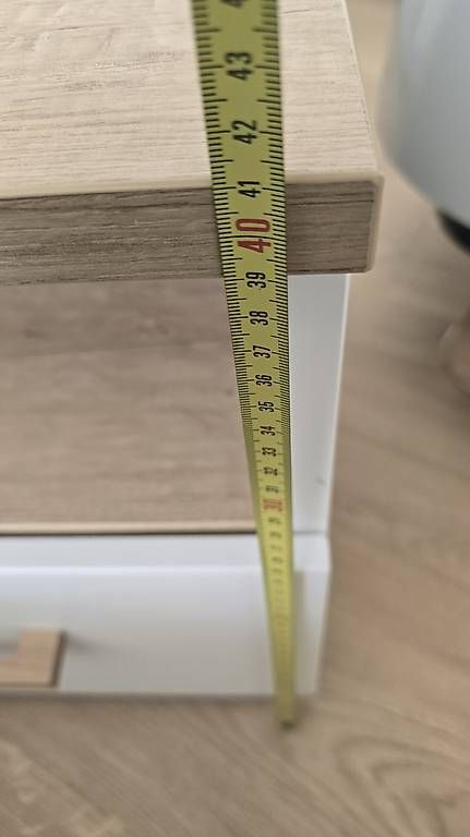 Tables de nuit: 2x Nachttisch weiss mit Eiche – D'occasion à Siegershausen par jen_rx7s 2