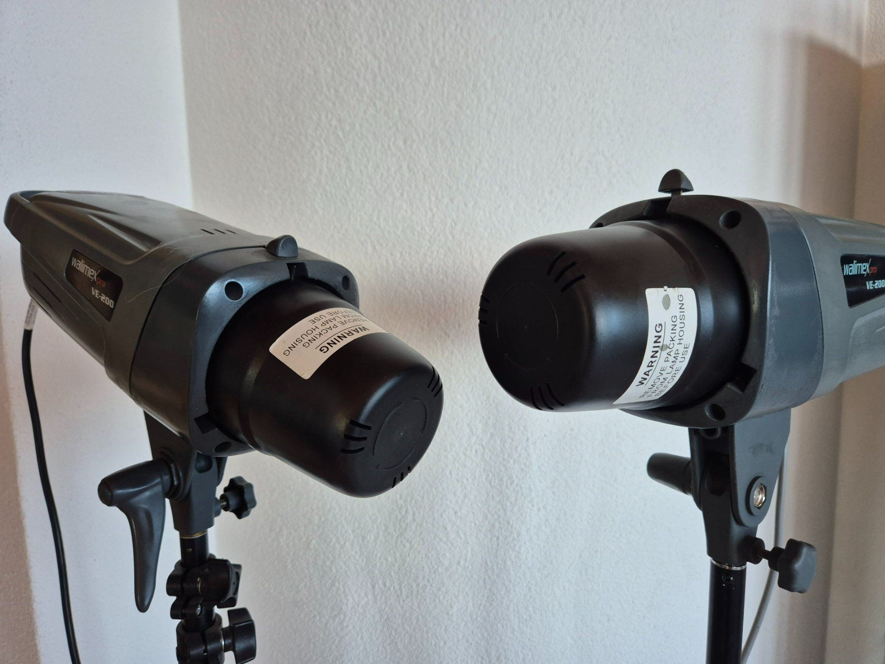 Walimex Flash: WalimexPro VE-200 Blitzanlage – Usato da Bubikon venduto da Manarola