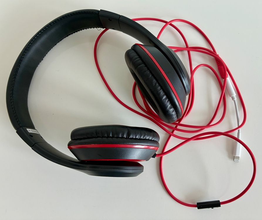 Casques audio: GMB Audio Kopfhörer, schwarz-rot, neuwertig mit Kabel – D'occasion à Zürich par tersus1981 1