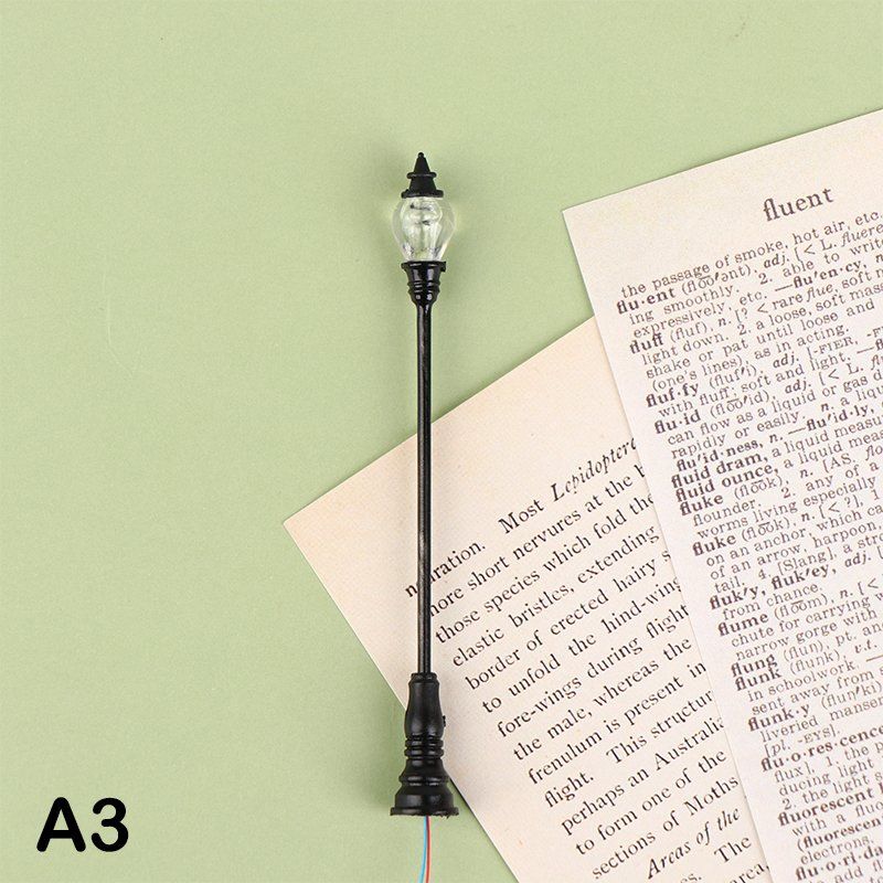Modellini di ferrovie: LED-Miniatur Strasse Lichter 85mm. Peitschenleuchte – Nuovo e nell'imballaggio originale da Uerkheim venduto da Kaufoption