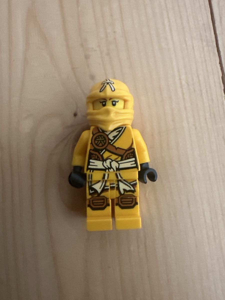 Lego Statuette: 3 Lego Ninjago Figuren gut erhalten – Usato da Bazenheid venduto da Merlotscha 2