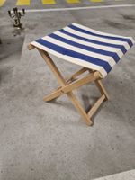 Klapphocker Holz gestreift blau weiss zusammenklappbar