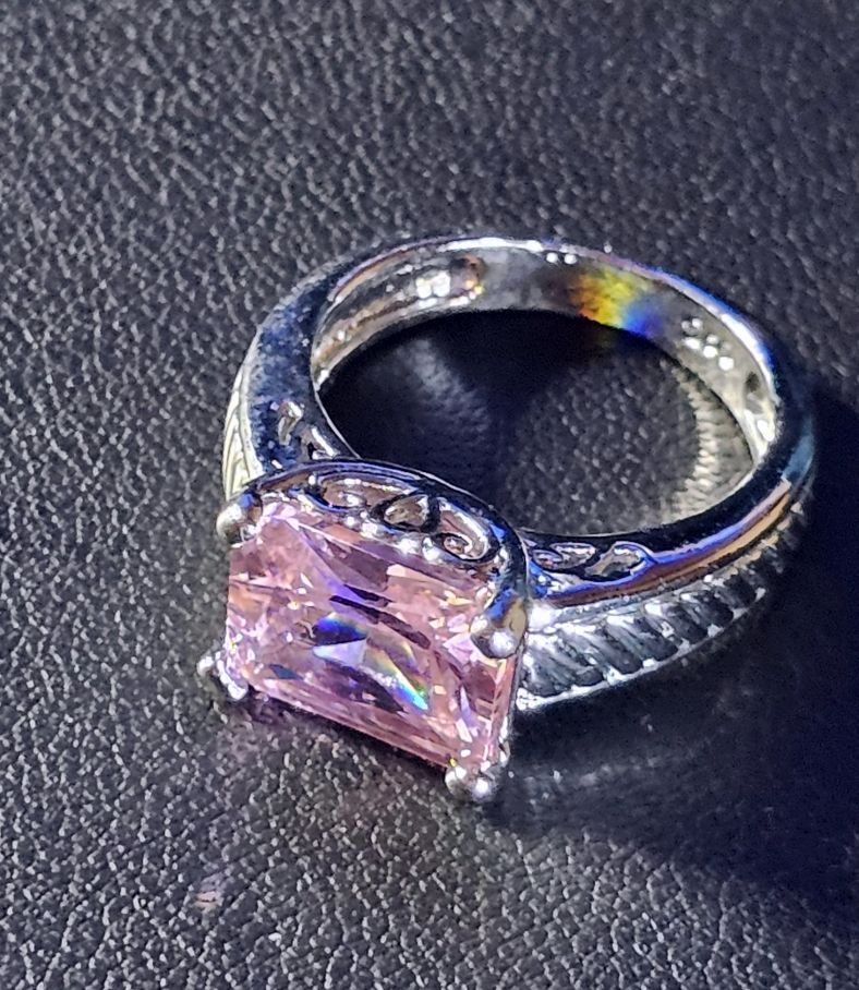 Ringe: Eleganter Ring mit rosa Zirkonia, 925 versilbert, Gr.7 – Neu (gemäss Beschreibung) aus Grenchen von maretop 1