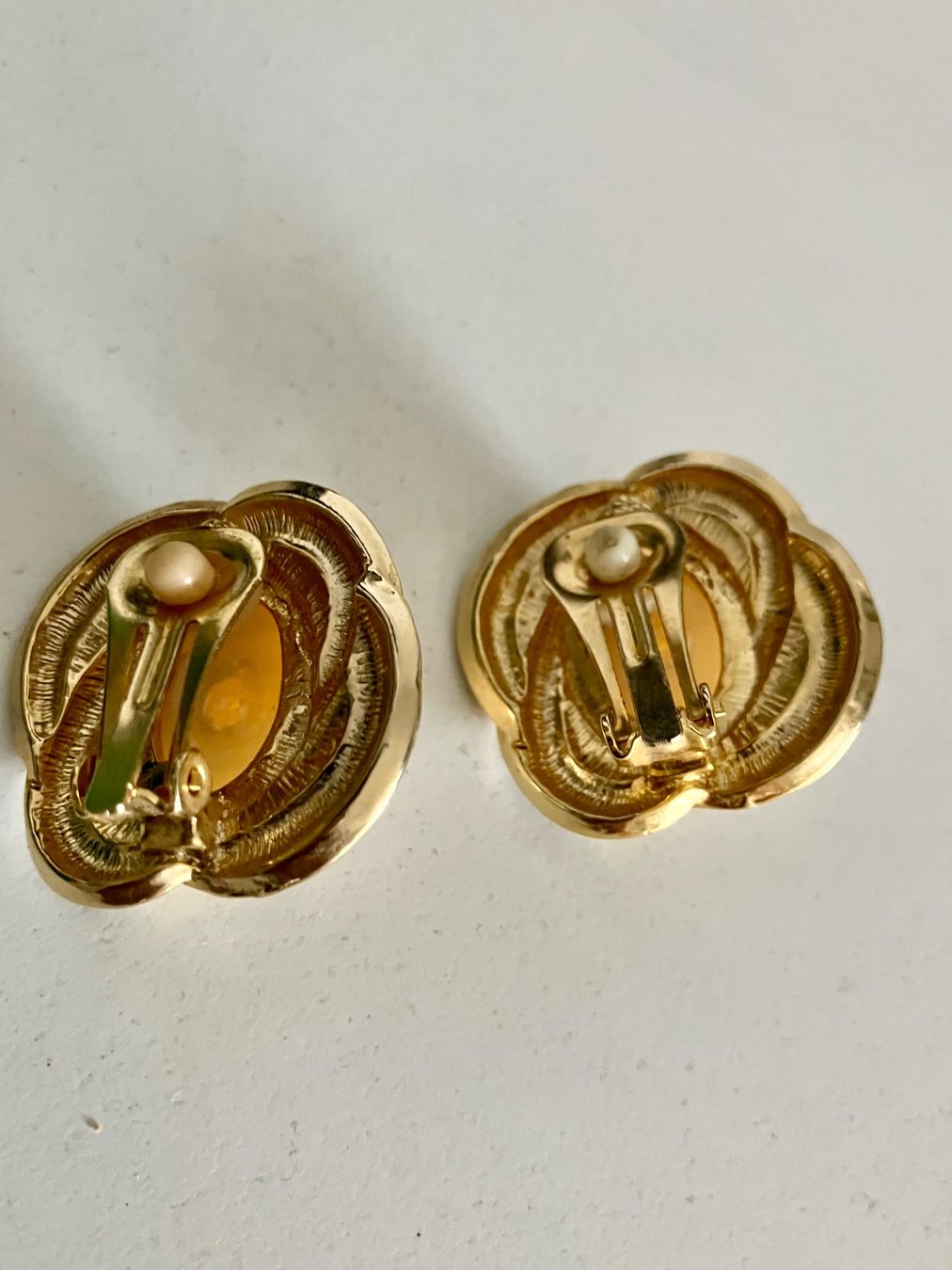 Orecchini pendenti & Orecchini a lobo: Boucles d'oreilles vintage perles et strass doré – Usato da Peseux venduto da CharmeCommerce 3