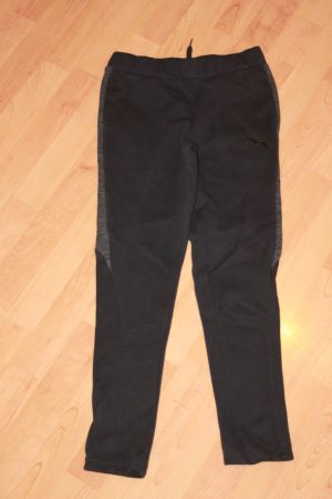 schwarze lange Trainerhose 152 Puma