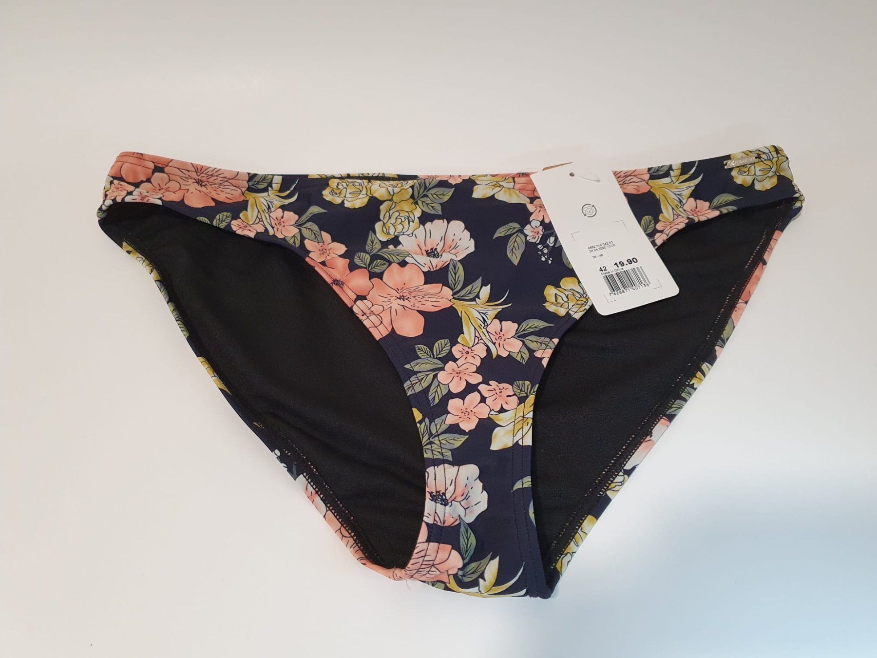 Badekleider & Bikinis: Damenbikinihose Extend Größe 42, XL – Neu und originalverpackt aus Genève von Pandinet