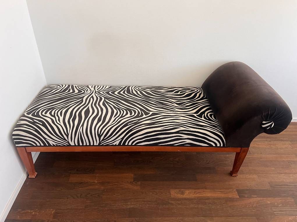 Liegen & Liegestühle: Chaise longue Zebramuster – Gebraucht aus Bern von Guggibern 2