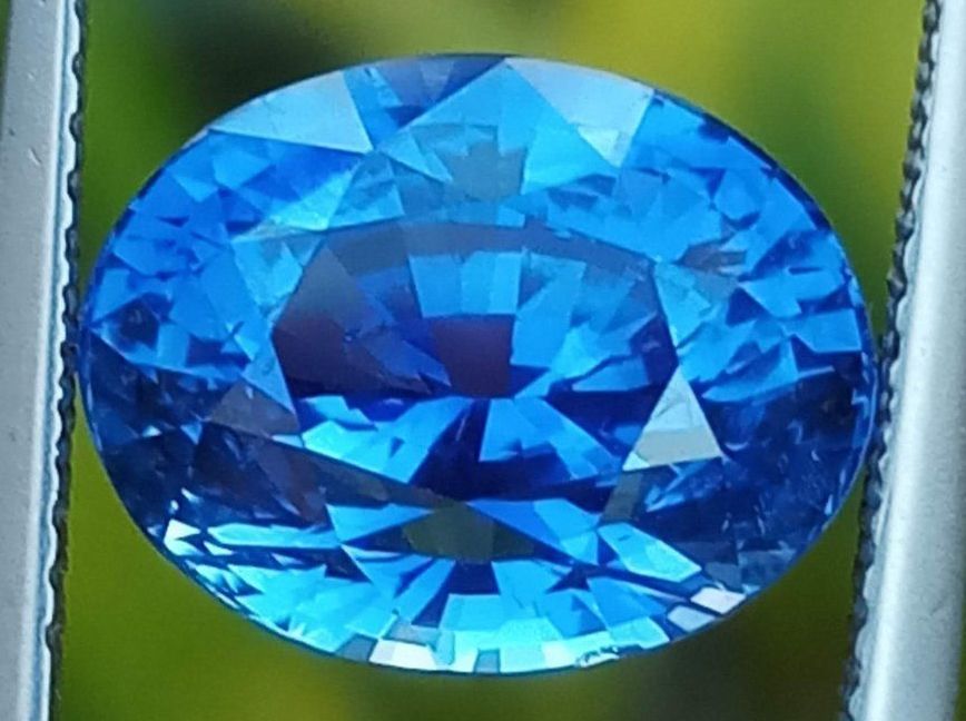 Saphir Pourpre/Vert De Tanzanie - Pierre Fine 6x4.4 Mm - 0.44 Ct - Non Chauffé - Naturel